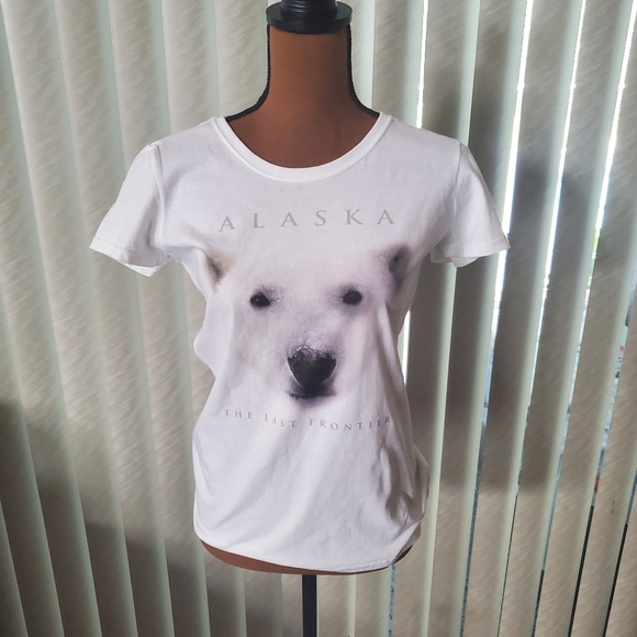 Alaska Polar Bear T Shirt - Picture 2 of 3